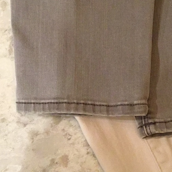 2 Pairs WHBM jeans “the Skinny“ size 6 Gray Cream - Picture 16 of 16